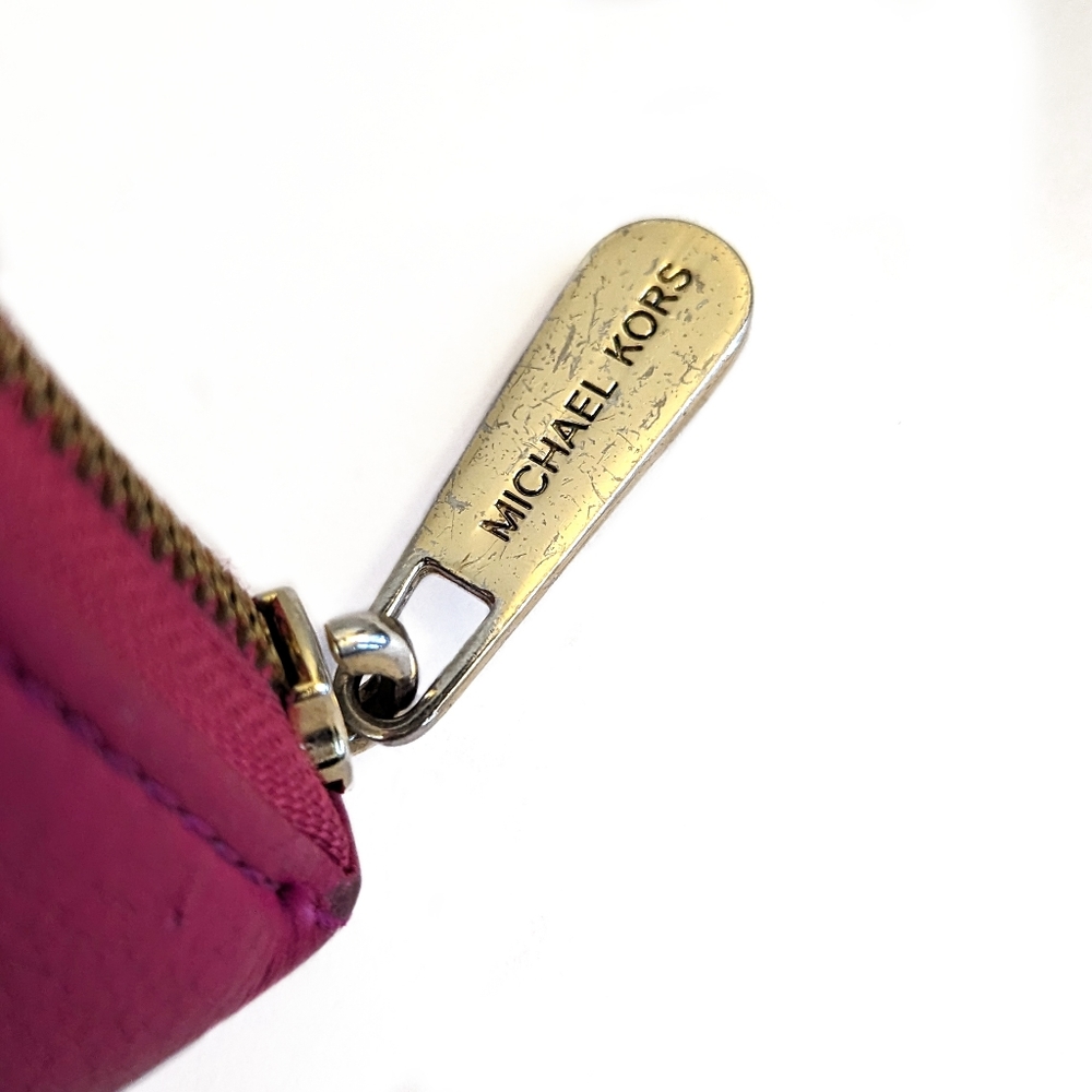 Michael Kors Pink Pebble Leather Wallet - Picture 13 of 16